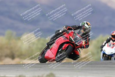 media/Nov-16-2025-Race Pace (Sun) [[8c5fa54630]]/Non Verified Riders (1st 20 Minutes)/7-Turn 9 Entry (210pm)/